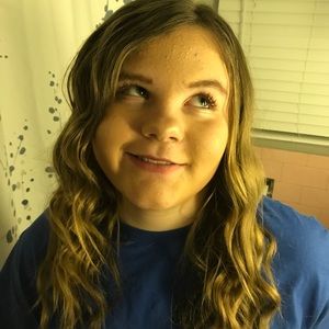 Meet your Posher, Kelli